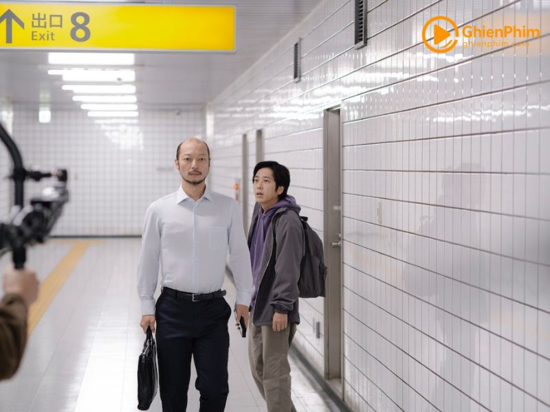 top-10-bo-phim-nhat-ban-hay-1.jpg Exit 8 - Ga Tàu Vô Tận